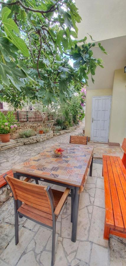 Apartmani Maja Kanica Rogoznica  Ngoại thất bức ảnh