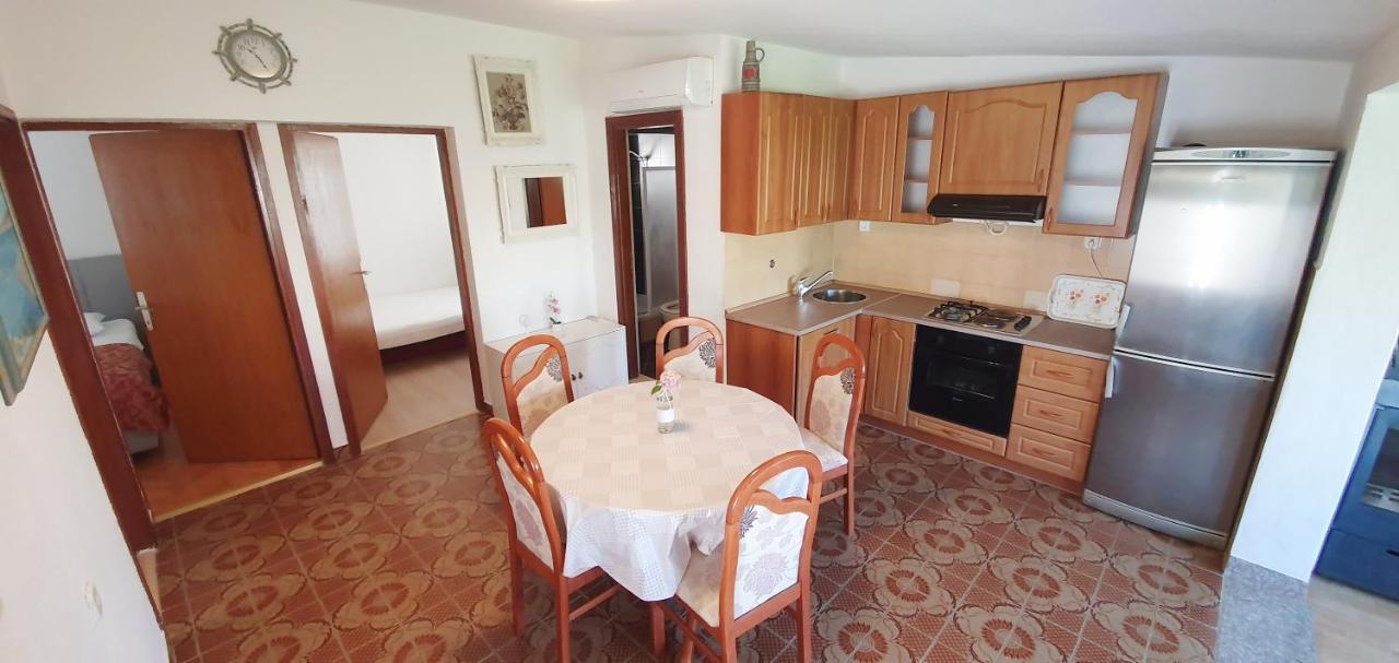Apartmani Maja Kanica Rogoznica  Ngoại thất bức ảnh