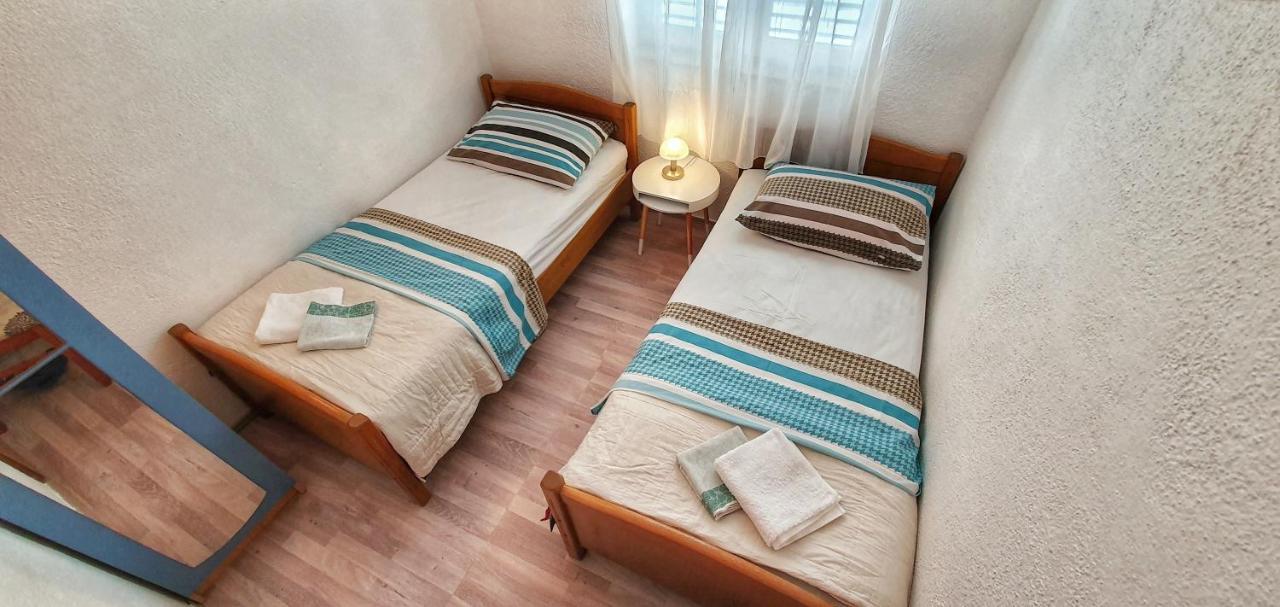 Apartmani Maja Kanica Rogoznica  Ngoại thất bức ảnh
