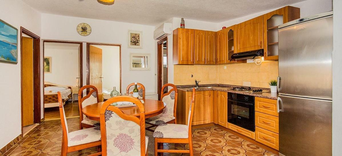 Apartmani Maja Kanica Rogoznica  Ngoại thất bức ảnh